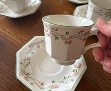 Coffee set with side plates