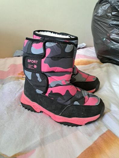 snow boots
