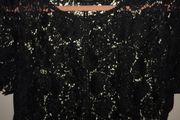 WOMEN'S TOP with Embroidered Applique Size16