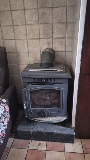 Stove with back boiler