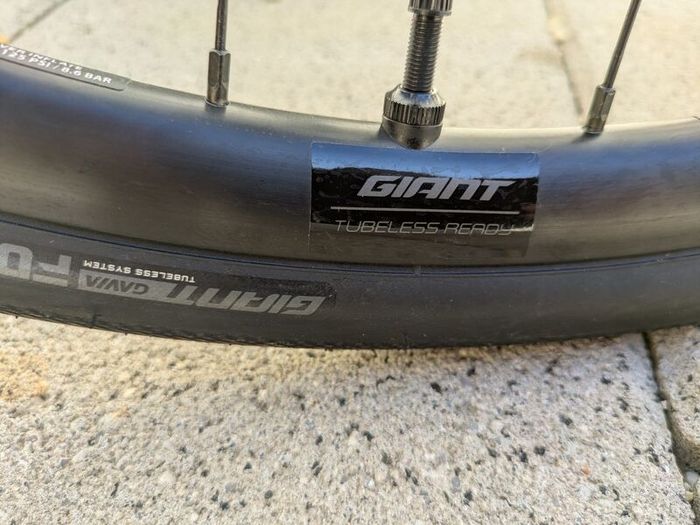 Giant Defy 1 Advanced (Ultegra) basically brand new