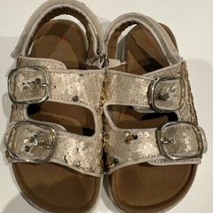 Kids sandals