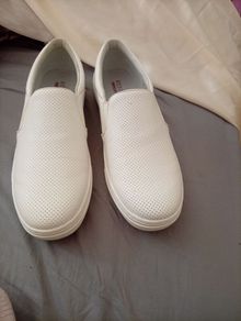 ladies Skechers runners