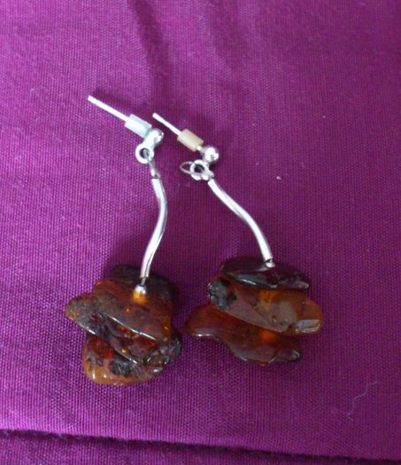 Set of 2 necklaces and earrings