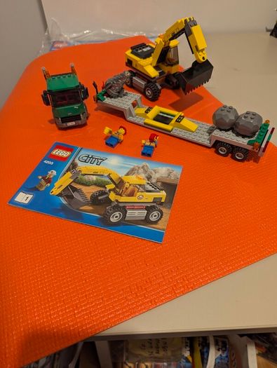 Lego City 4204 Excavator and Transport