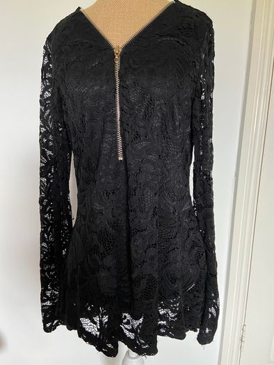 Quiz Black Top