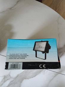 outdoor halogen light
