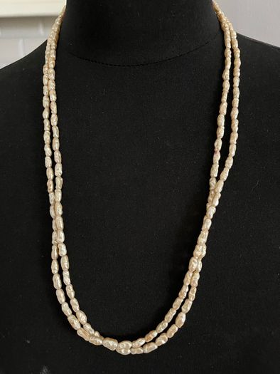pearl necklace