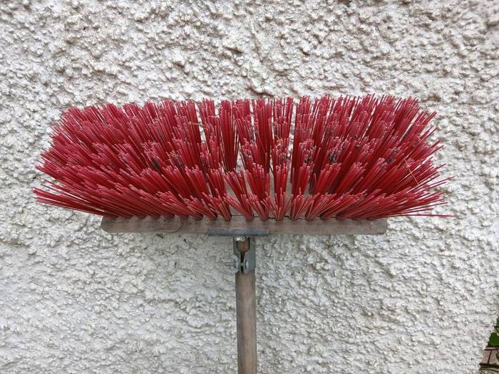 Yard Brush with Clamp Heavy Duty