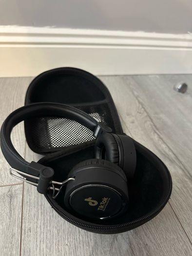 TikTok Bluetooth Headphones