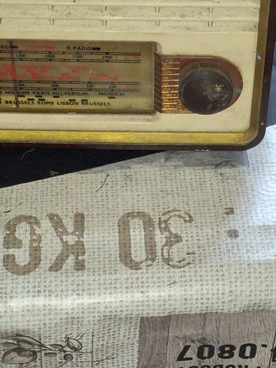 1940s Bakelite Pye Radio from Cambridge, England, Powered on no sound just static, maybe need aerial, Postage Available or collection,