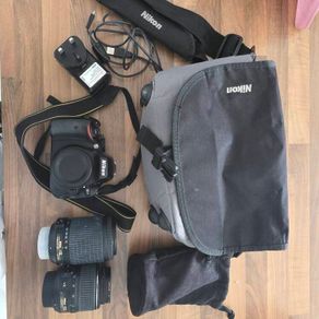 Nikon D5100 DSLR Camera Kit