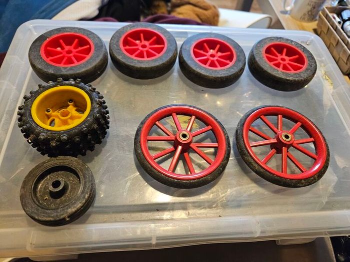 Hitchin Components Wheels for Modelling