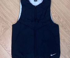 Black Nike Aerolayer Gilet