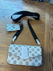 shoulder bag