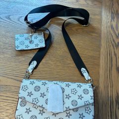 shoulder bag