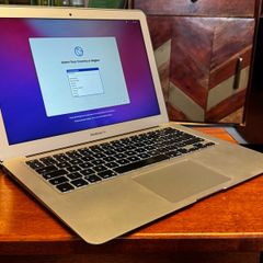 Macbook Air (13 inch, 2014)
