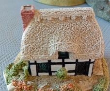 Lilliput Lane Model house Riverview
