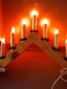 7 light candle bridge flickering