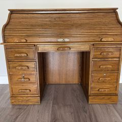Solid Oak Roll-Top Bureau / Writing Desk