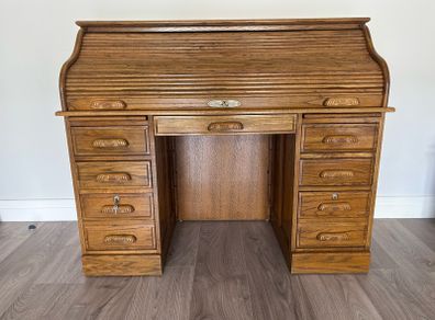 Solid Oak Roll-Top Bureau / Writing Desk