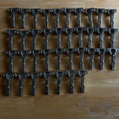 Furniture hinges