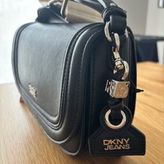 Dkny