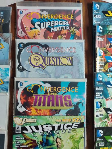 Massive DC & Marvel Comic Collection Batman, Justice League, Spiderman