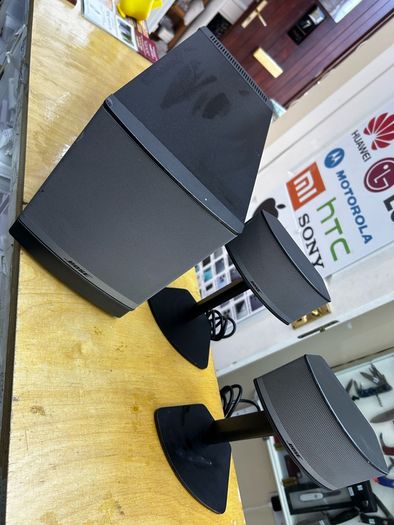 Bose Companion 5 Multimedia Speaker System Analog