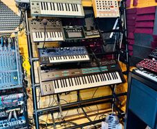 Jaspers 6-tier keyboard/synth rack expanded to 13/14