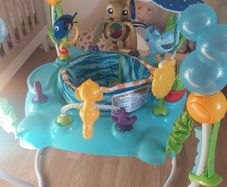 Finding Nemo baby bouncer