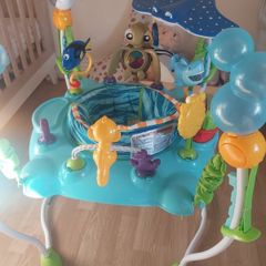 Finding Nemo baby bouncer
