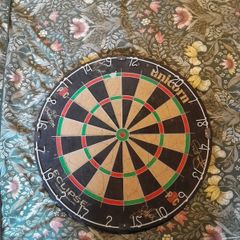 dart board