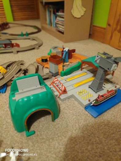 Thomas and friends battery powered big set