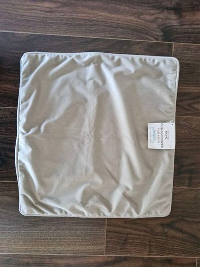 Primark Home Velvet Cushion Cover Taupe Light grey s. 43x43cm