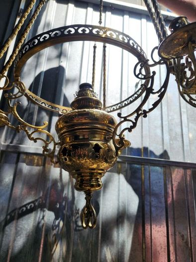 victorian brass chandelier REDUCED...no offers at this price...