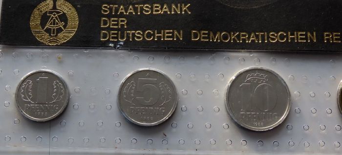 Rare East Germany DDR 1988 UNC Mint Coins set & Struck medal