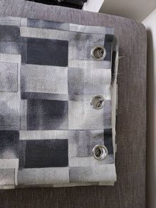 2 pairs curtains