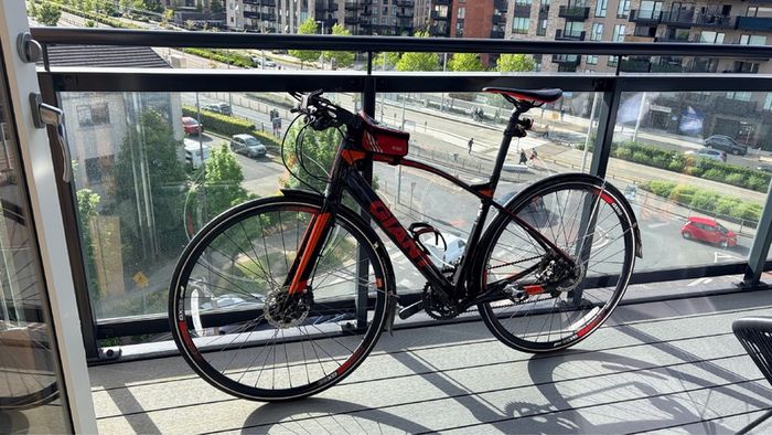 Giant hybrid/road bicycle