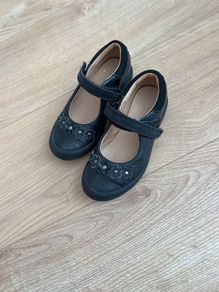shoes school