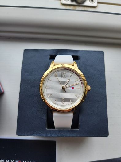 Tommy hilfiger watch