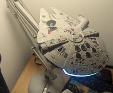 Star Wars Millennium Falcon Posable Desk Light