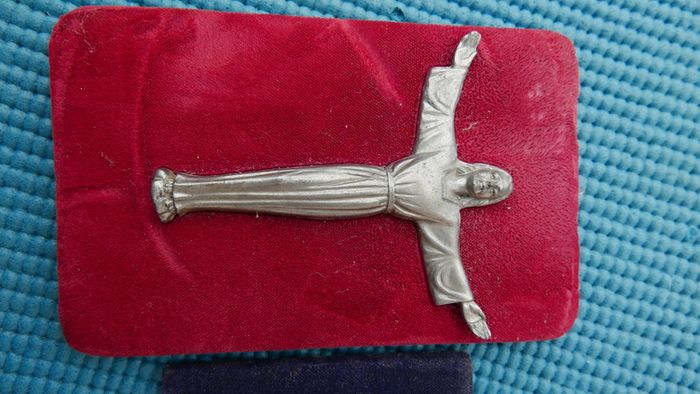 Vintage Religious Plaque 10 each