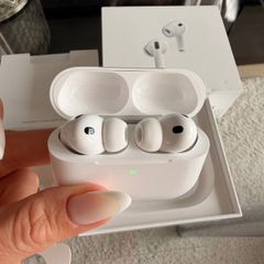 Apple AirPods Pro 3  like new, receipt