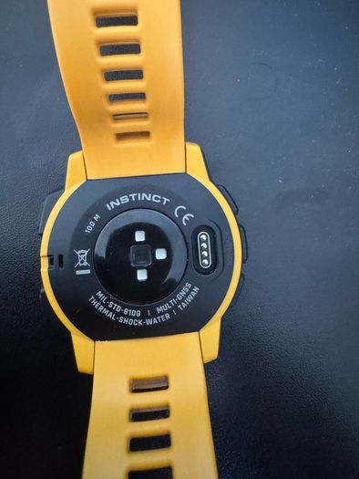 Garmin instinct, sunburst yellow