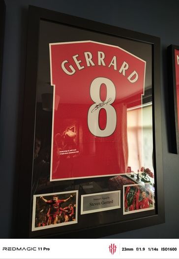 Liverpool Signed Gerard framed jersey