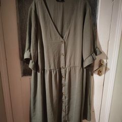 Newlook curves, khaki green smock dress.