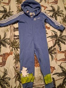 Girls clothes