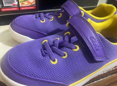 Clarks purple shoes size 2F