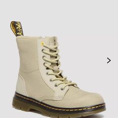 Dr Martens girls utility boots